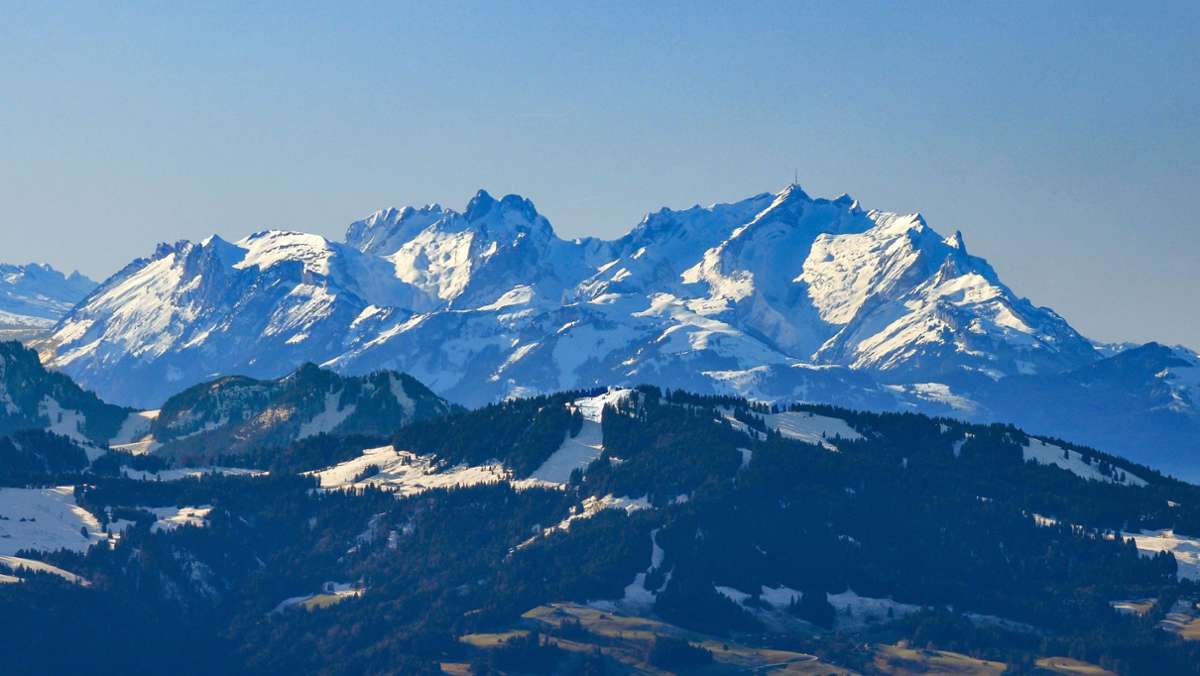 Schweizer Alpen: 19-jähriger Deutscher stirbt bei Lawinenabgang