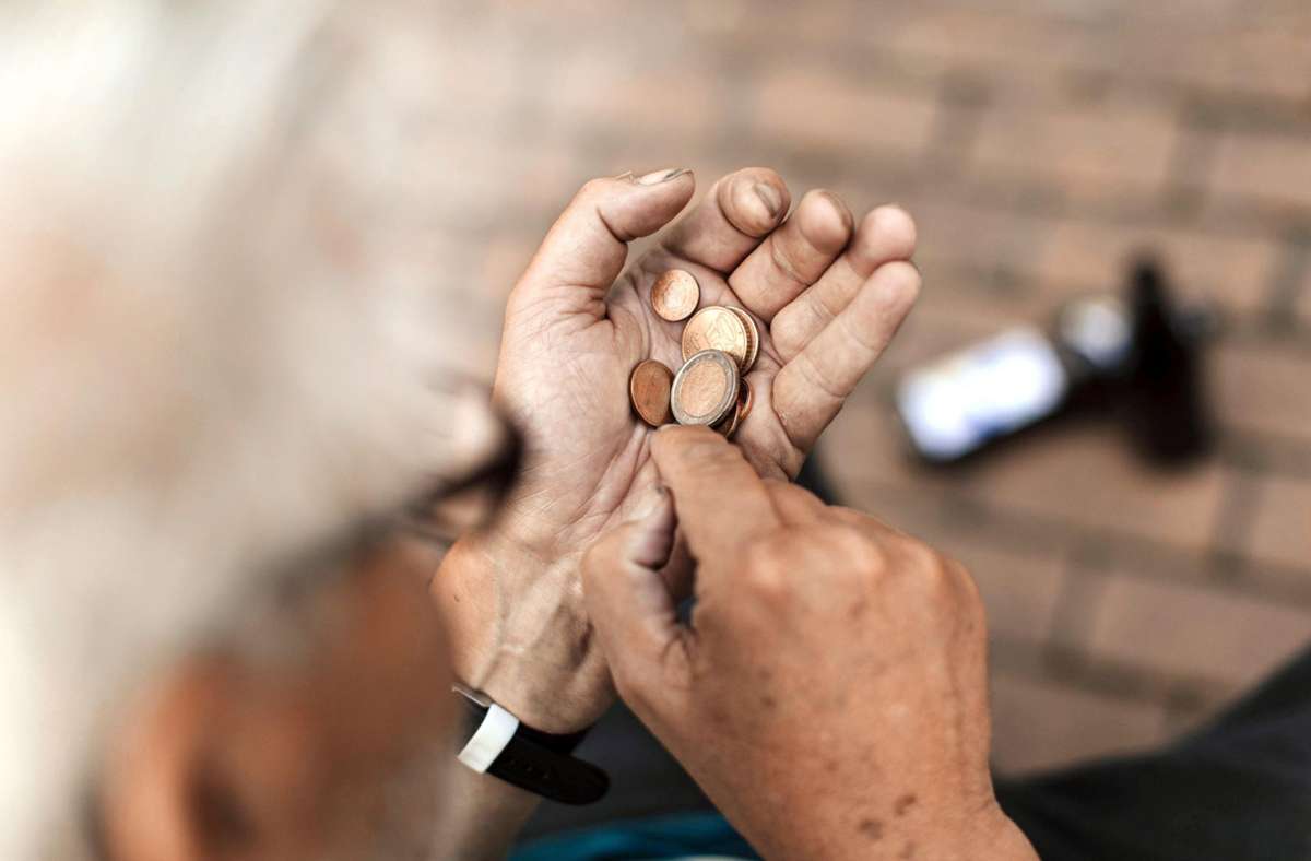 Die Riester-Rente soll der Gefahr von Altersarmut entgegenwirken. Foto: imago/Future Image/imago stock&people