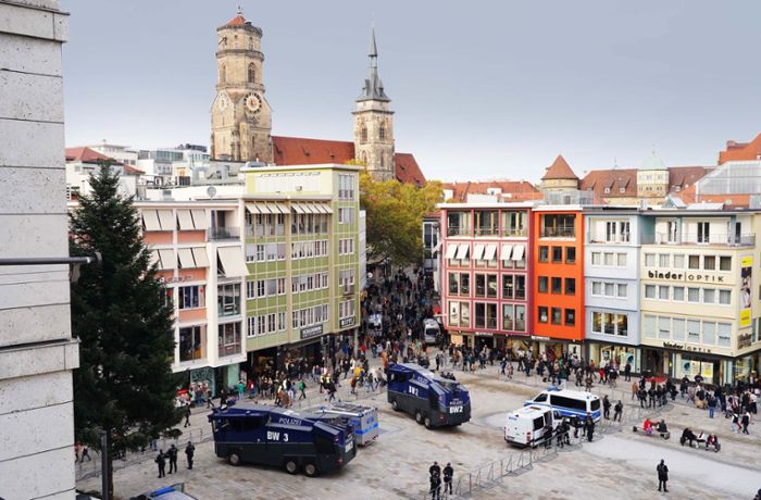 Demos in Stuttgart: Stadt will nach Beschwerden mit Händlern reden