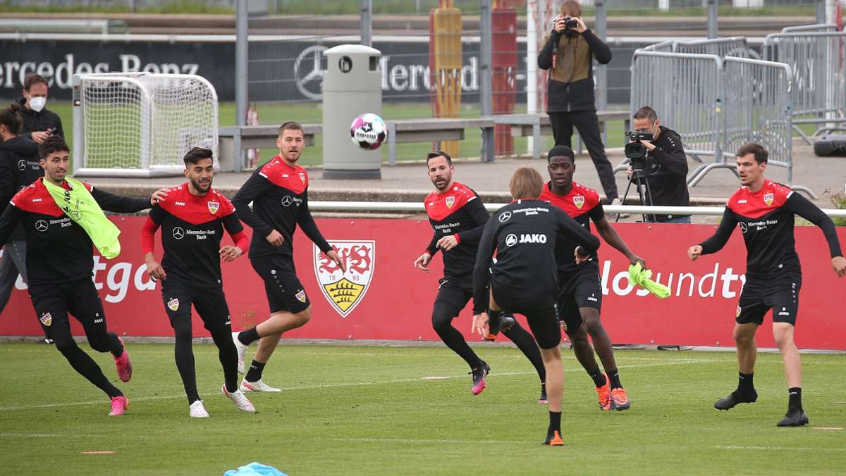  Nach dem 2:1-Erfolg bei Borussia Mönchengladbach fokussiert man sich beim VfB Stuttgart auf den Saisonabschluss gegen Arminia Bielefeld. Wir zeigen die Bilder vom Training an diesem Dienstag. 