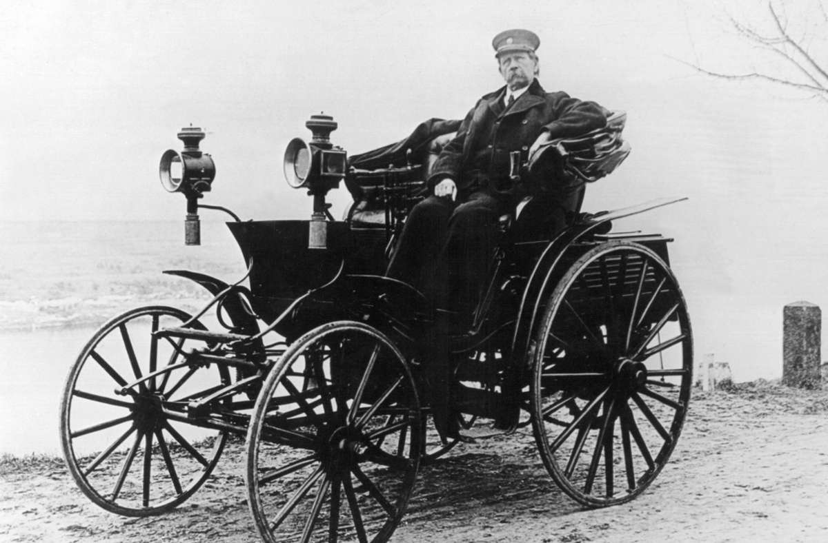Der Mannheimer Ingenieur Carl Benz gründete 1883 die Firma Benz & Cie., Rheinische Gasmotorenfabrik, die 1926 mit der Daimler-Motoren-Gesellschaft zur Daimler-Benz AG fusionierte.