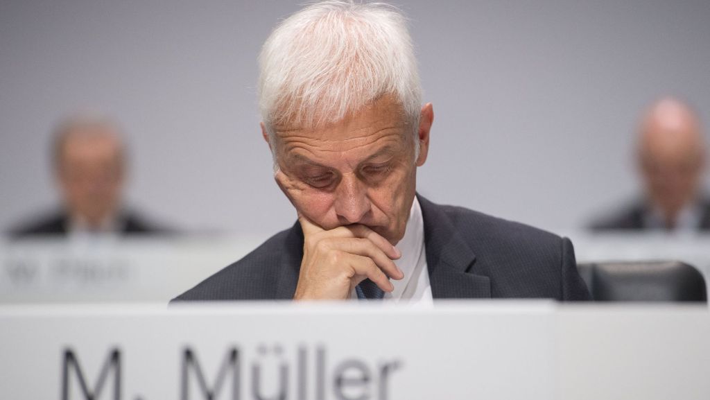  VW-Chef Matthias Müller muss den Job als Vorstandsmitglied der Porsche Holding SE aufgeben, meint StZ-Autor Michael Heller. 