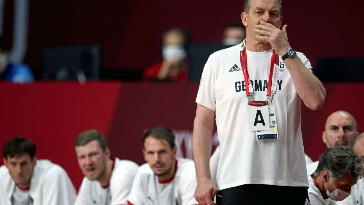  Die deutschen Handballer haben bei Olympia in Tokio das Halbfinale klar verpasst. Nun braucht es neue, aber realistische Ziele, kommentiert unser Olympia-Reporter Jochen Klingovsky. 