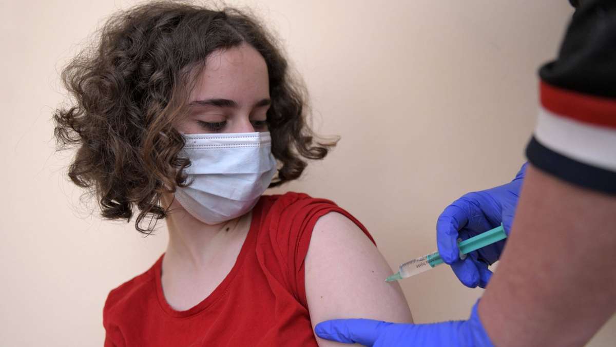 Coronavirus bei Kindern und Jugendlichen: Sechs Millionen Impfdosen für Impfung Minderjähriger benötigt