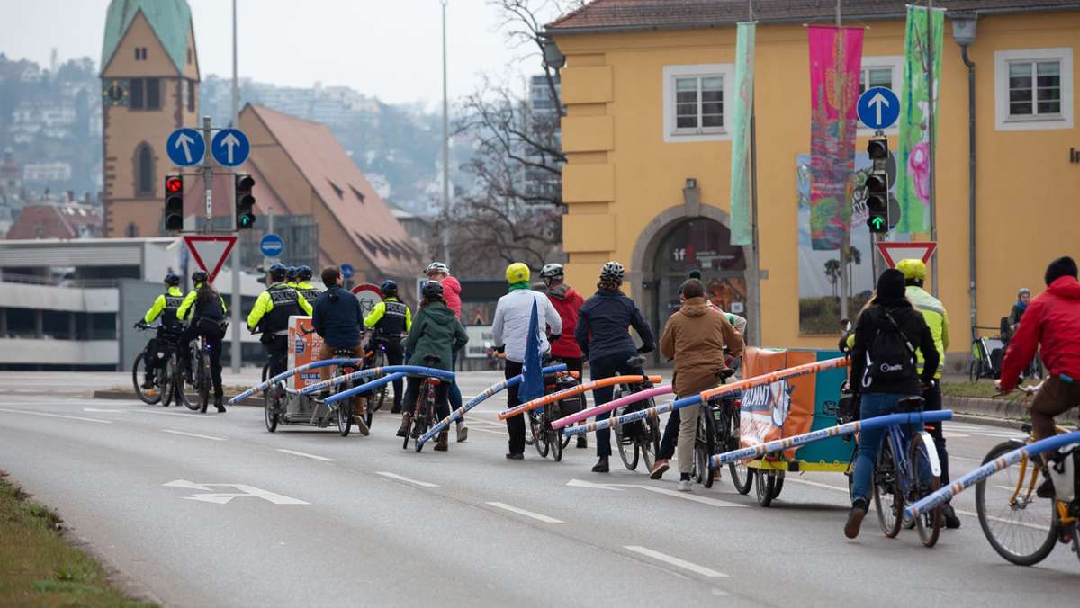 Außengastro an der Stuttgarter Oper: Radlobby  sieht Radverkehr in der Stadt „existenziell bedroht“