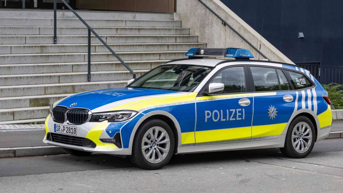 Polizei in Stuttgart: Unbekannte stehlen E-Scooter und Jeep