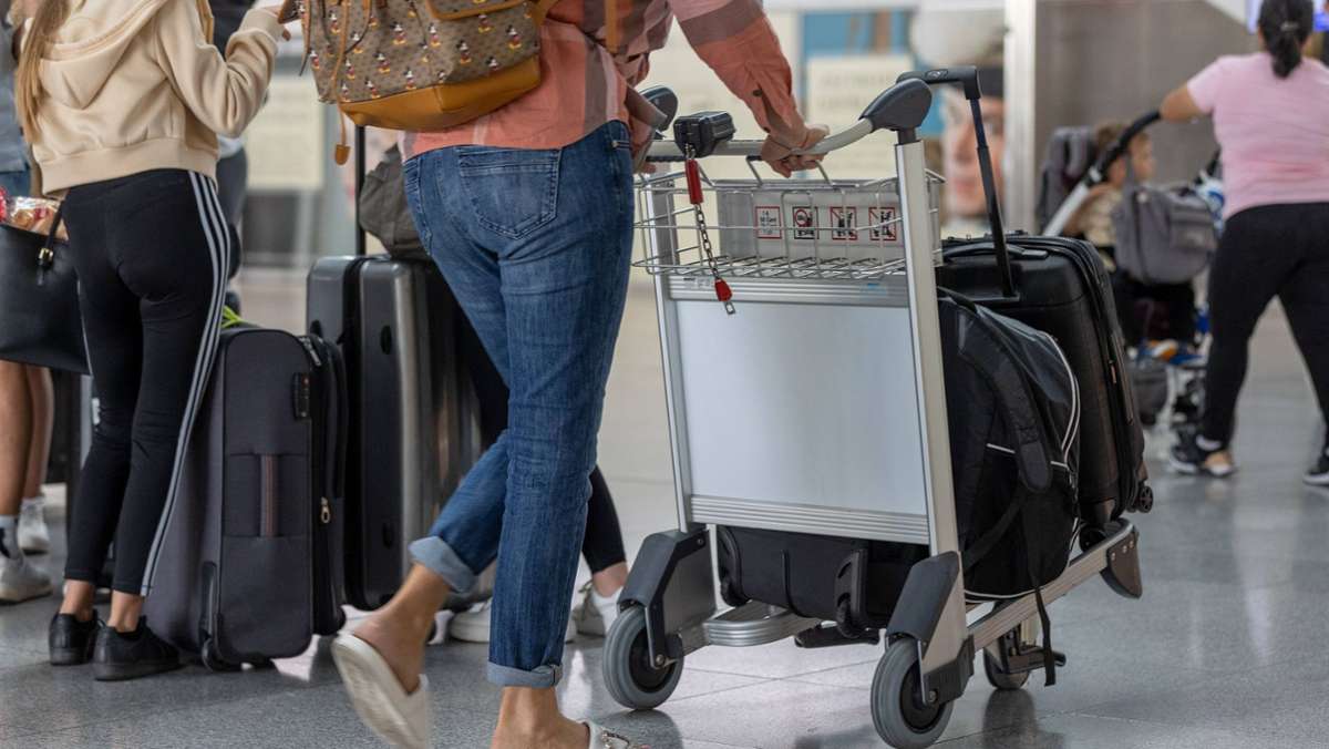 Alarm in Stuttgart: Handtasche löst Polizeieinsatz am Flughafen aus