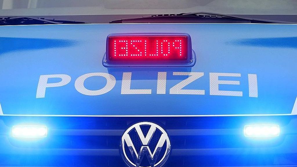 Leonberg/Polizei: 20 Männerhemden bei Einbruch geklaut