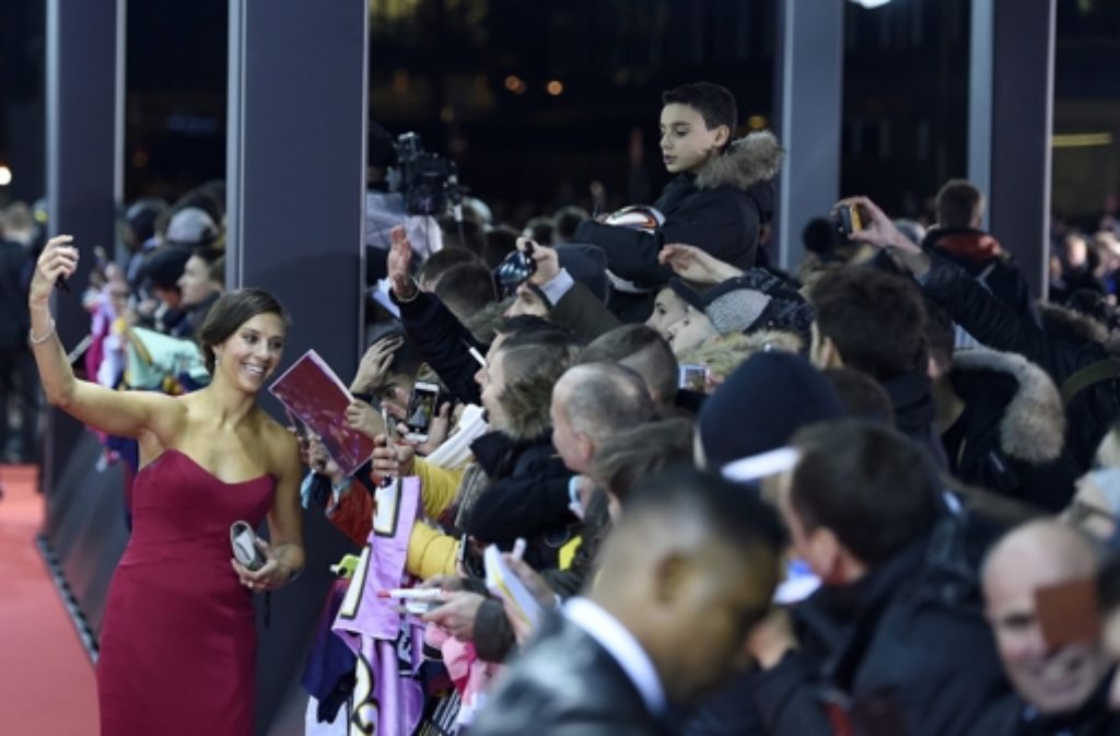 Weltfußballerin des Jahres: Carli Lloyd machte vor der Preisverleihung entspannt Fotos mit den Fans.