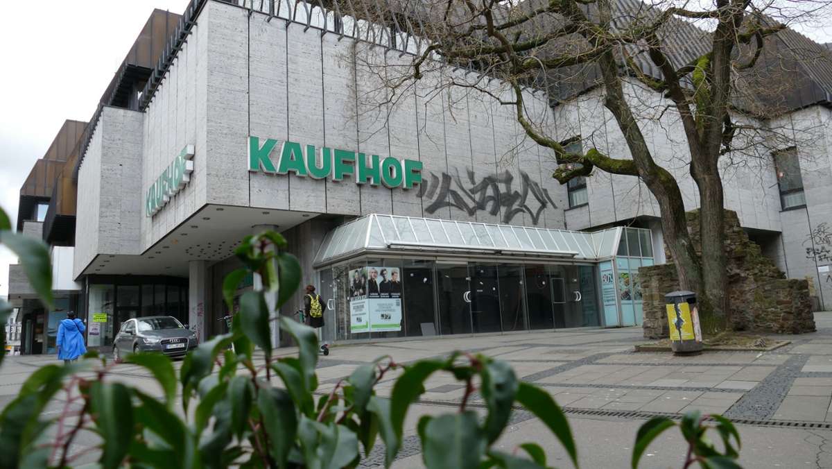 Kaufhof in Bad Cannstatt: Abrissgegner:  Gebäude soll Parkplätzen geopfert werden