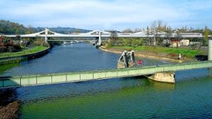 Neckarbrücke muss umgeplant werden