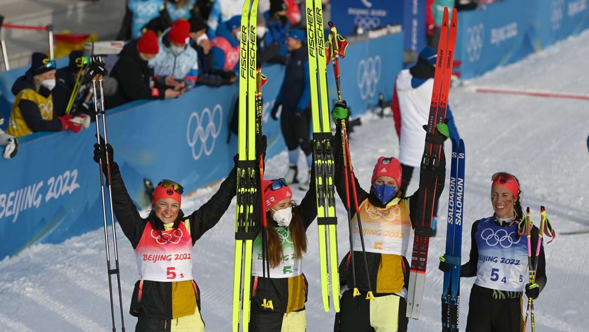 Olympia 2022: Überraschendes Silber für deutsche Langläuferinnen