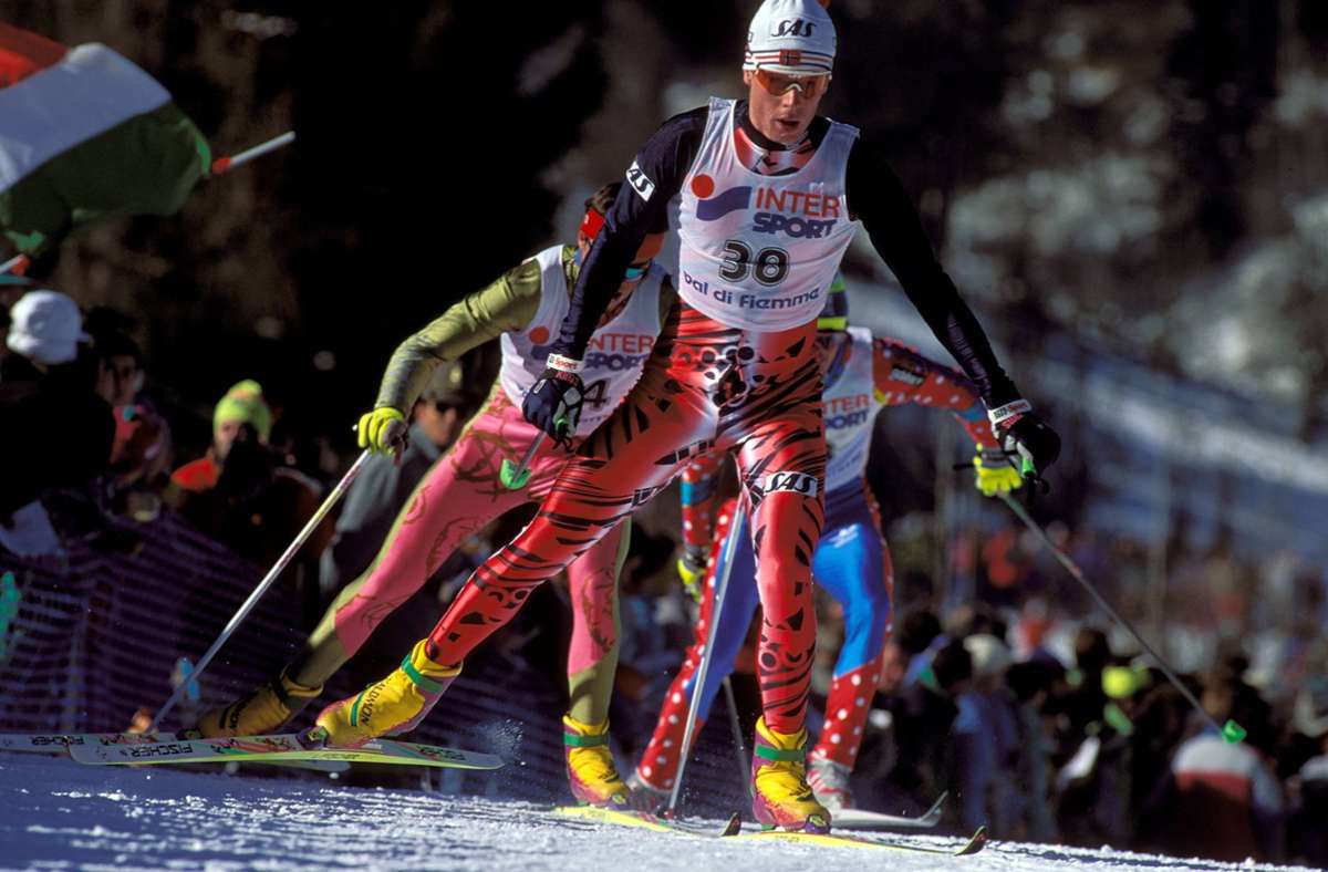 Björn Dählie (8 Gold, 4 Silber): Platz drei für Dählie, das komplettiert das norwegische Podium der erfolgreichsten Winter-Olympioniken. Neben zwölf Olympiamedaillen besitzt der heute 54-Jährige noch 17 goldene WM-Plaketten, was ihn zum erfolgreichsten männlichen Langläufer macht. Dählie musste 2001 seine Karriere beenden, nachdem er 1999 einen schweren Rollski-Unfall hatte. Er fand zwar zurück zum Sport und in den Weltcup, konnte aber an seine gewohnten Leistungen nicht mehr anknüpfen – in der Vorbereitung auf seine vierten Winterspiele 2002 in Salt Lake City trat er zurück. Dählie ist seit 2002 verheiratet und hat zwei Kinder.