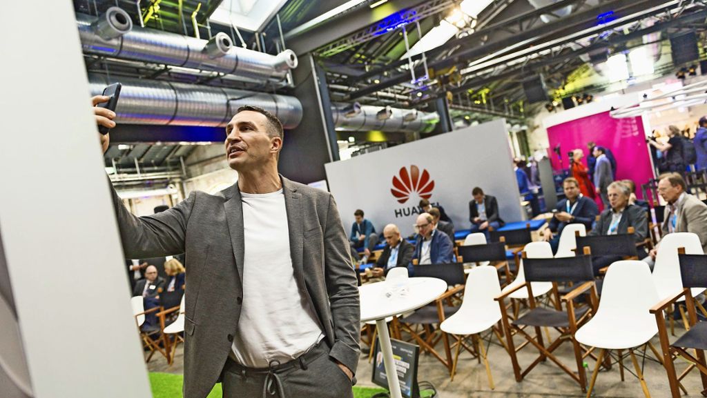  Box-Legende Wladimir Klitschko hat in den Stuttgarter Wagenhallen erklärt, woher er seine Motivation bezieht und mit welcher Methode er den deutschen Mittelstand digitalisieren möchte. 