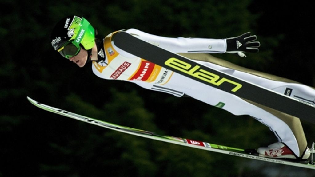  Deutschlands Skispringer um Weltmeister Severin Freund haben beim Weltcup in Trondheim einen enttäuschenden Auftritt hingelegt. Peter Prevc aus Slowenien war einmal mehr unschlagbar. 