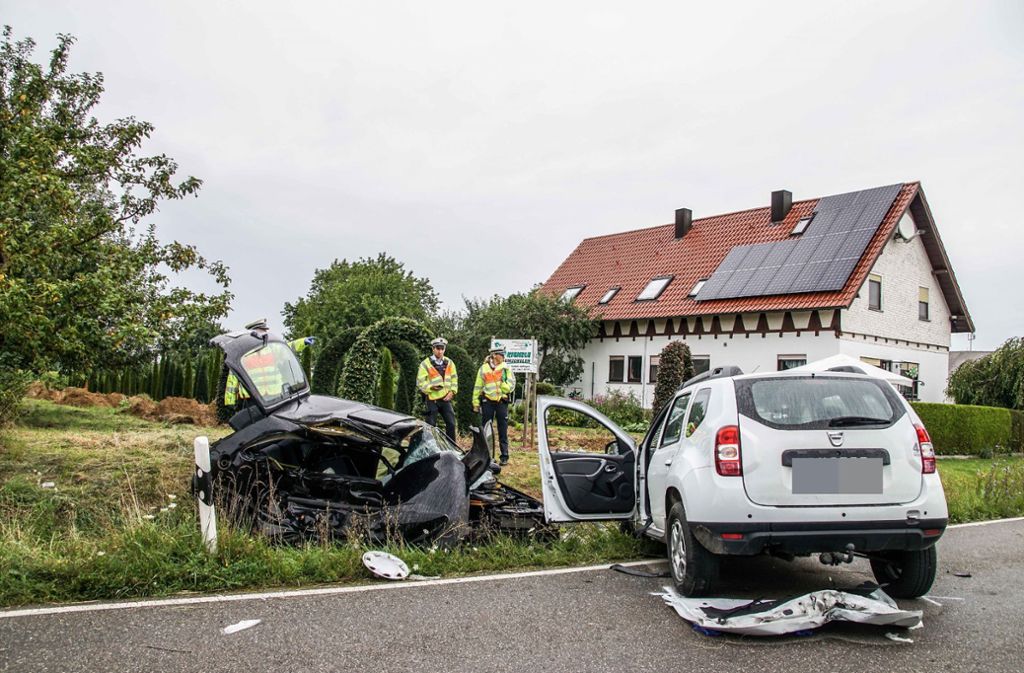 Die Fahrerin des Opel Corsas überlebte den Unfall nicht.