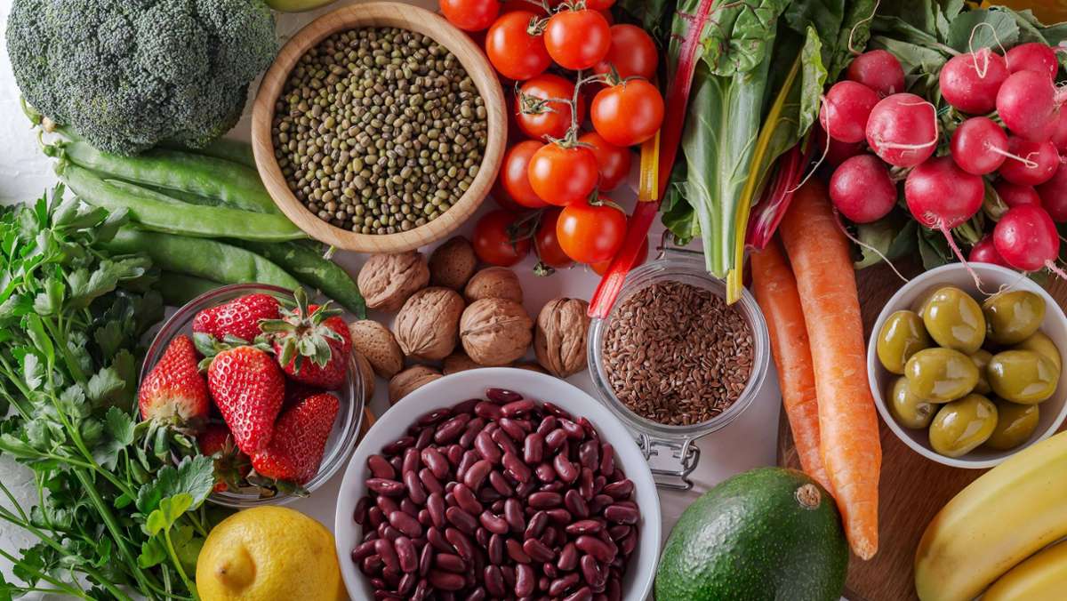  Was dem Darm und damit der Gesundheit hilft – und was man beim Essen und auch sonst lieber unterlassen sollte. Fünf Tipps im Überblick. 
