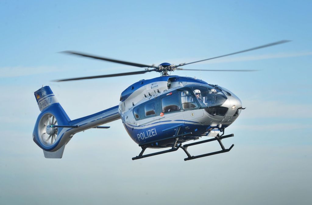 Die Polizei hat in Ludwigsburg mit Hubschraubern nach den Angreifern gesucht. Foto: dpa
