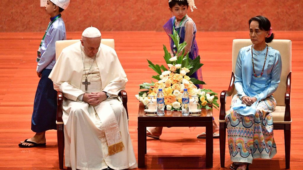 Papst in Myanmar: Aufruf zur „Achtung jeder Volksgruppe“