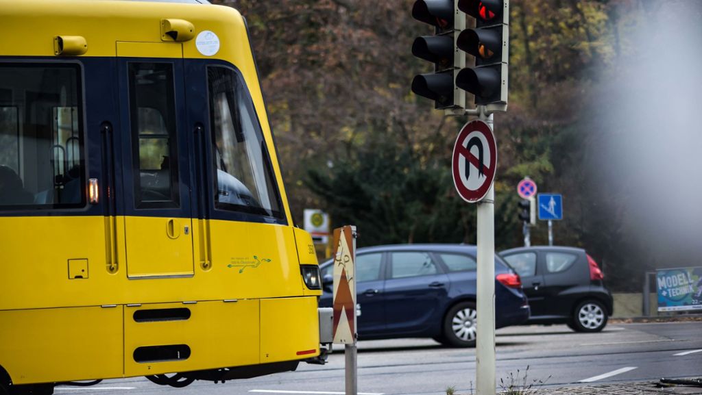Haltestelle Sillenbuch: Messerattacke in Stuttgarter Stadtbahn – Mann schwer verletzt