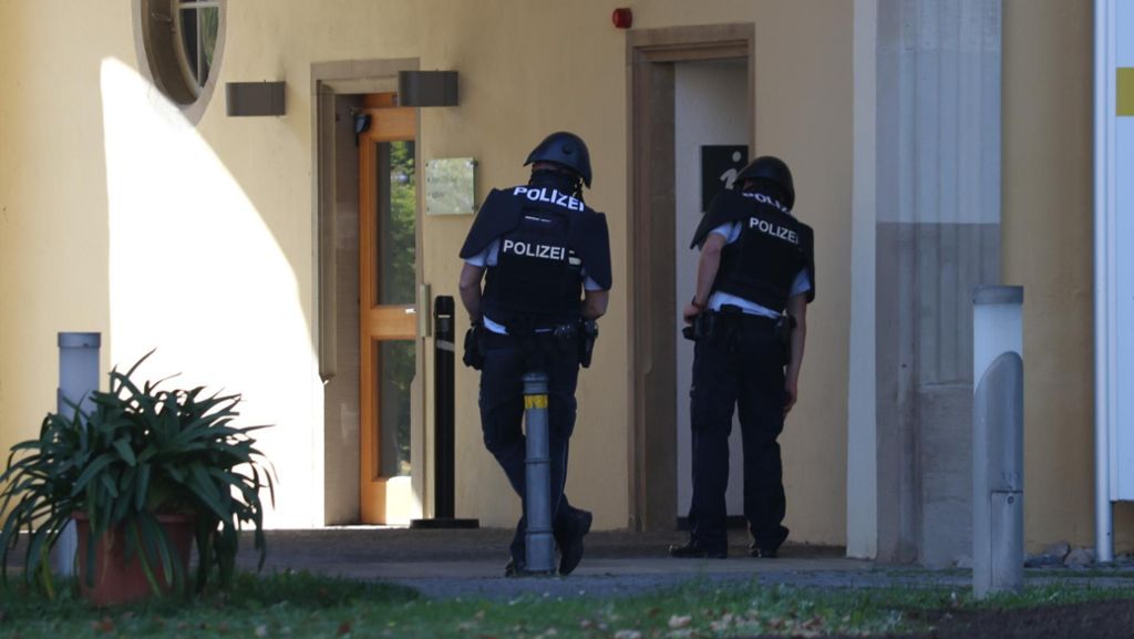 Zeugin meldet bewaffnete Person: Großeinsatz der Polizei in Winnenden