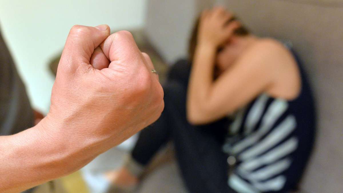 Baden-Württemberg: Weißer Ring sucht Berater für Opfer von häuslicher Gewalt