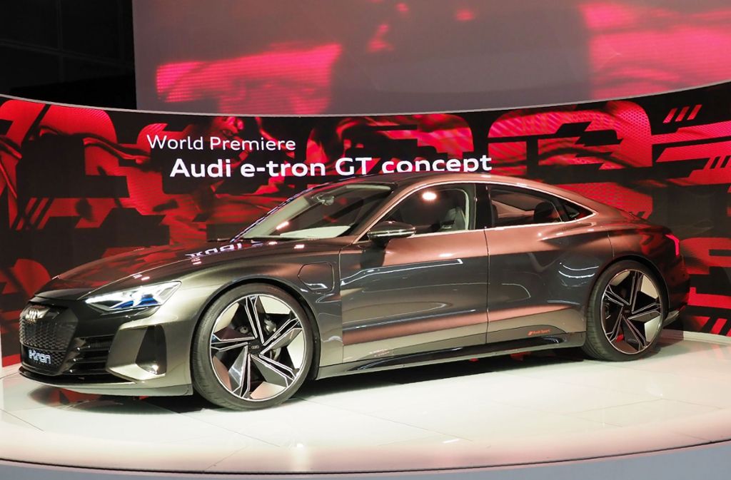 Audi präsentiert in Los Angeles die Studie eines Elektro-Supersportwagens. Der Audi e-tron GT soll in zwei Jahren auf den Markt kommen und voraussichtlich den R8 ablösen. Produziert wird er wohl in Neckarsulm. Der Stromer hat 590 PS.