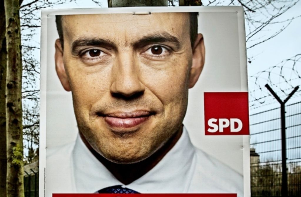 Die SPD setzt im Wahlkampf nicht nur auf die Plakate mit ihrem Landeschef Schmid. Punkten will sie auch mit Infoveranstaltungen und persönlichem Kontakt. Foto: Lg/Leif Piechowski