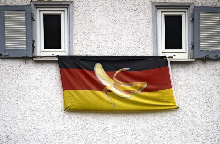 Ärger in Rudersberg: Bananen-Flagge einer Impfgegnerin erhitzt Gemüter
