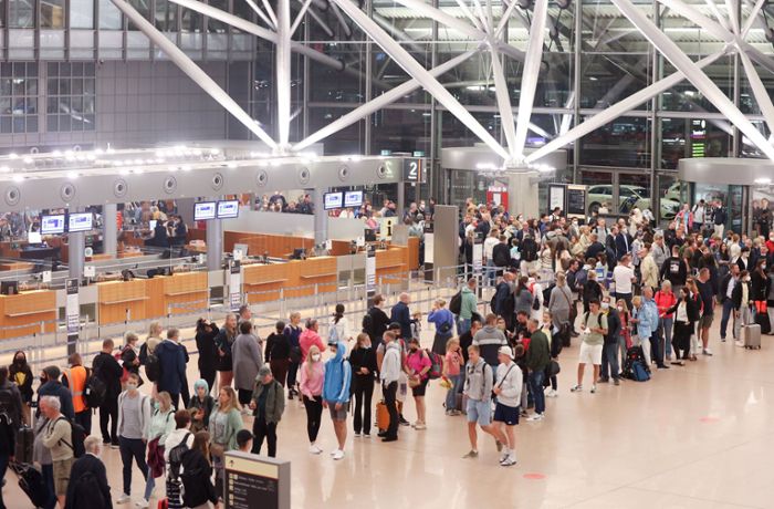 Hamburger Flughafen: So voll war es zum Ferienstart