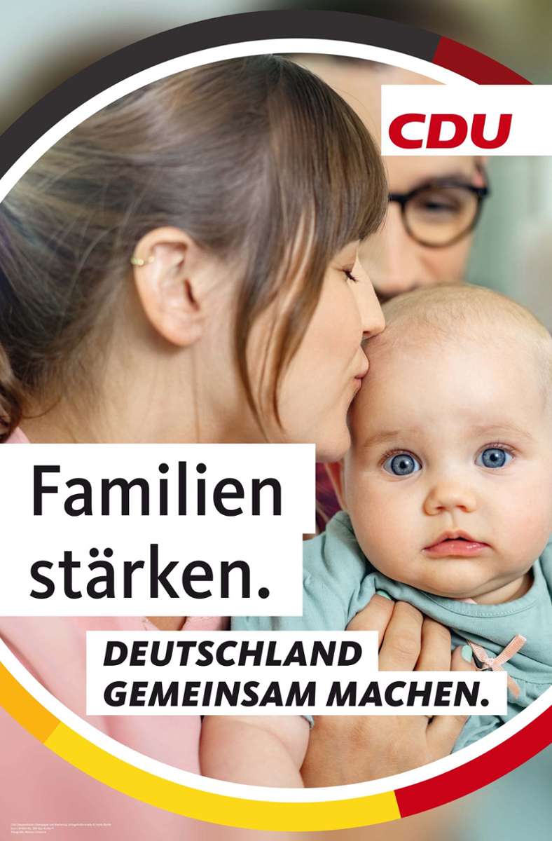 Einige Parteien bringen konkrete Forderungen auf die Plakate, zum Beispiel „12 Euro Mindestlohn“. Die CDU bleibt eher vage.