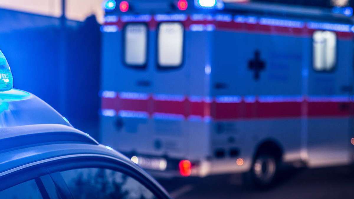Unfall in Stuttgart: Betrunkener verletzt sich bei Sturz von Fahrrad schwer