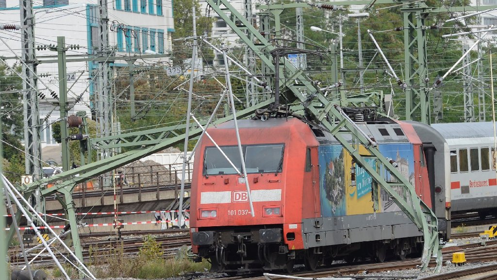 Nach IC-Entgleisung: Zugverkehr am Stuttgarter Hauptbahnhof weiter eingeschränkt