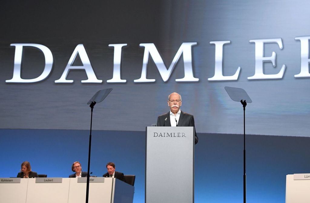Hauptversammlung In Berlin Daimler Bleibt Viele Antworten Schuldig