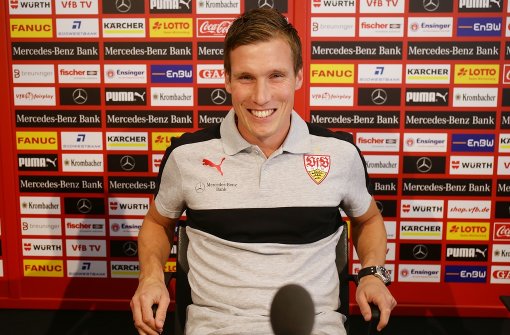 Hoffnungsträger Hannes Wolf bei seiner ersten Pressekonferenz für den VfB Foto: Pressefoto Baumann