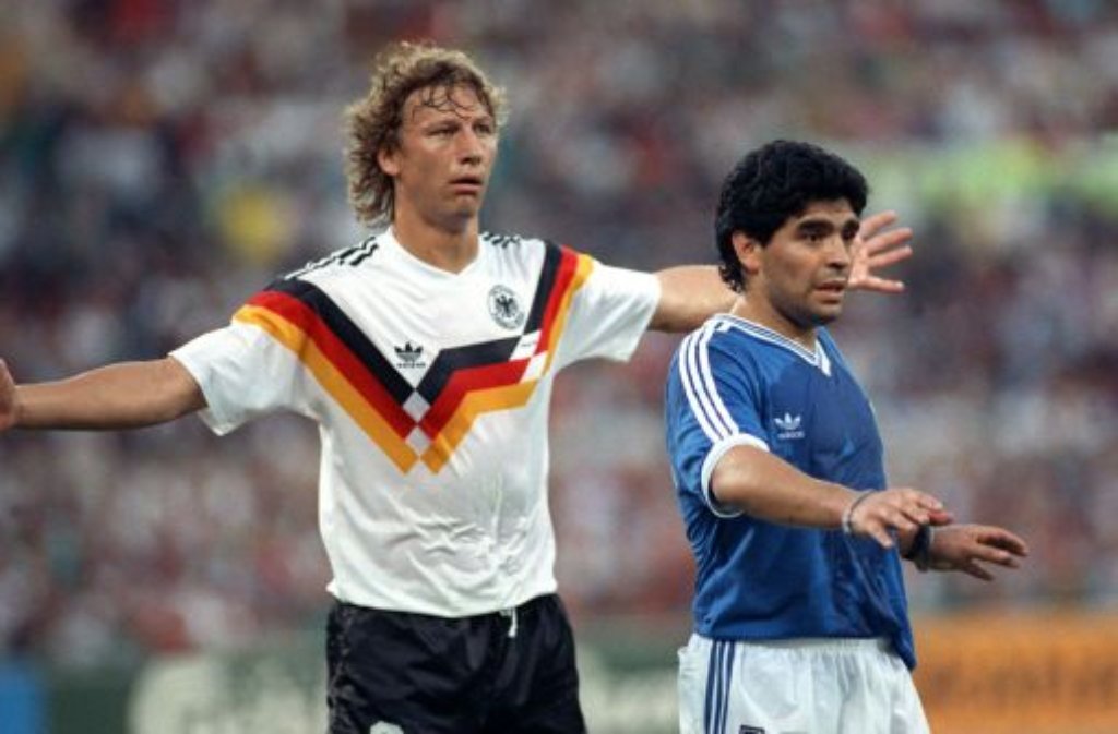 ... der Weltmeisterschaft 1990 in Italien erkämpfte sich Guido Buchwald den Spitznamen "Diego" - nachdem er mit technischer Finesse geglänzt und dem argentinischen Weltklassespieler Diego Maradona im Finale (1:0) keine Chance gelassen hatte. Seit ...