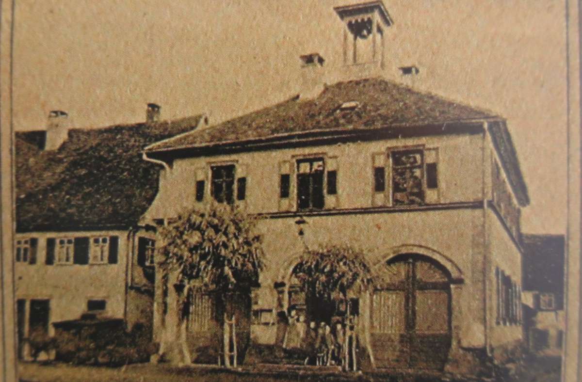 Das Ensinger Rathaus 1910
