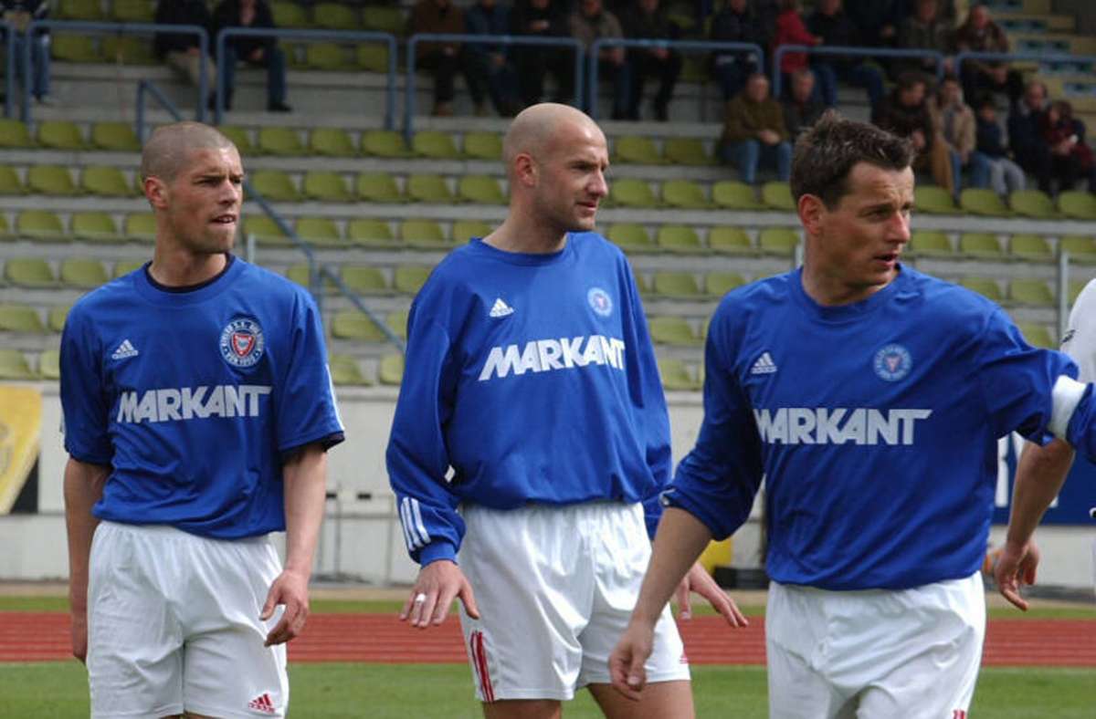 Saison 2002/03: Regionalligist Holstein Kiel setzte sich in Runde eins gegen Hertha BSC mit 3:0 im Elfmeterschießen durch.