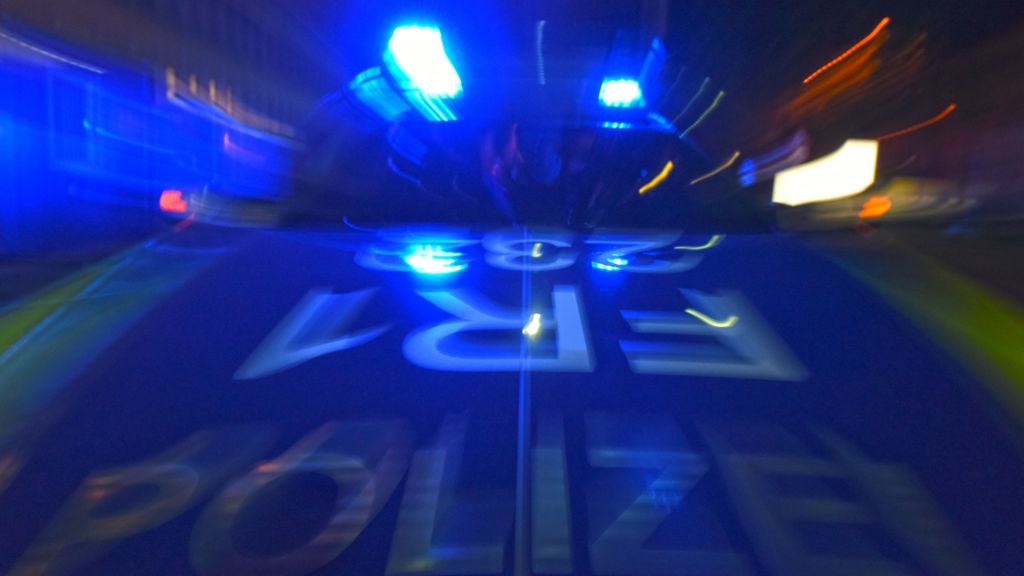 Blaulicht aus der Region Stuttgart: Vor der Polizei in die Fils geflohen