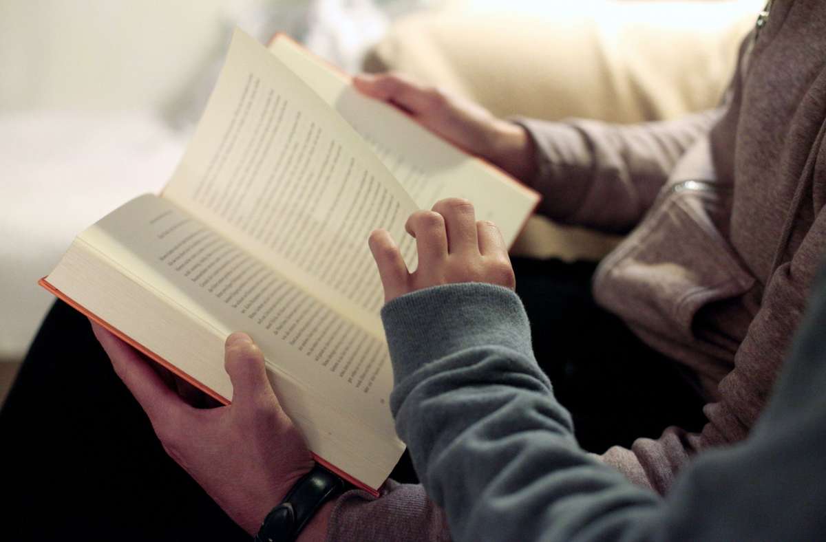 Knapp einem Drittel der Kinder wird vorgelesen. Foto: dpa/Hans-Thomas Frisch