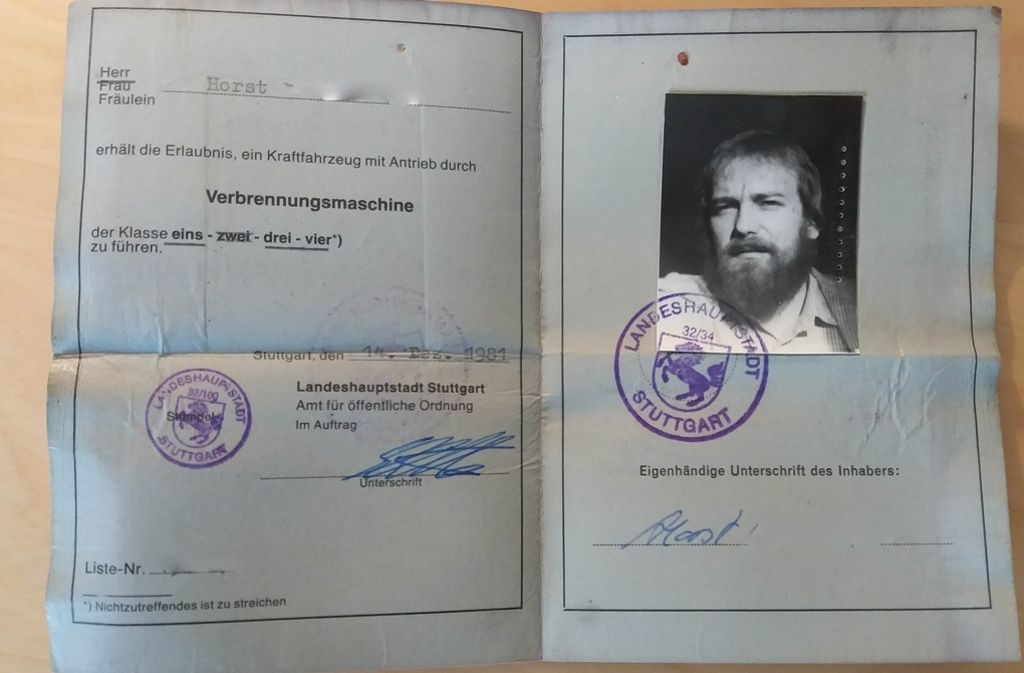 Horst H. hat seine Führerscheinprüfung 1981 in Stuttgart abgelegt.