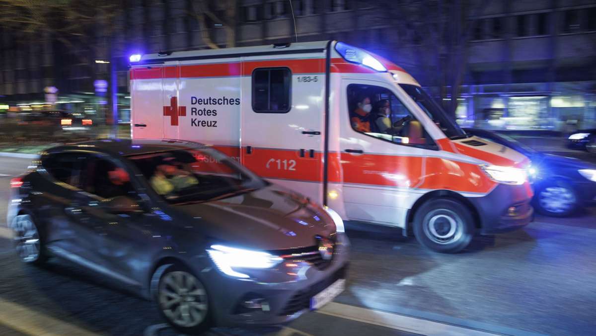 Rettungsdienst in Stuttgart überlastet: Mercedes muss die Lücken stopfen