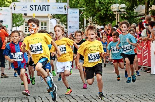 Die Bambini geben alles beim Ludwigsburger Citylauf. Foto: factum/Bach