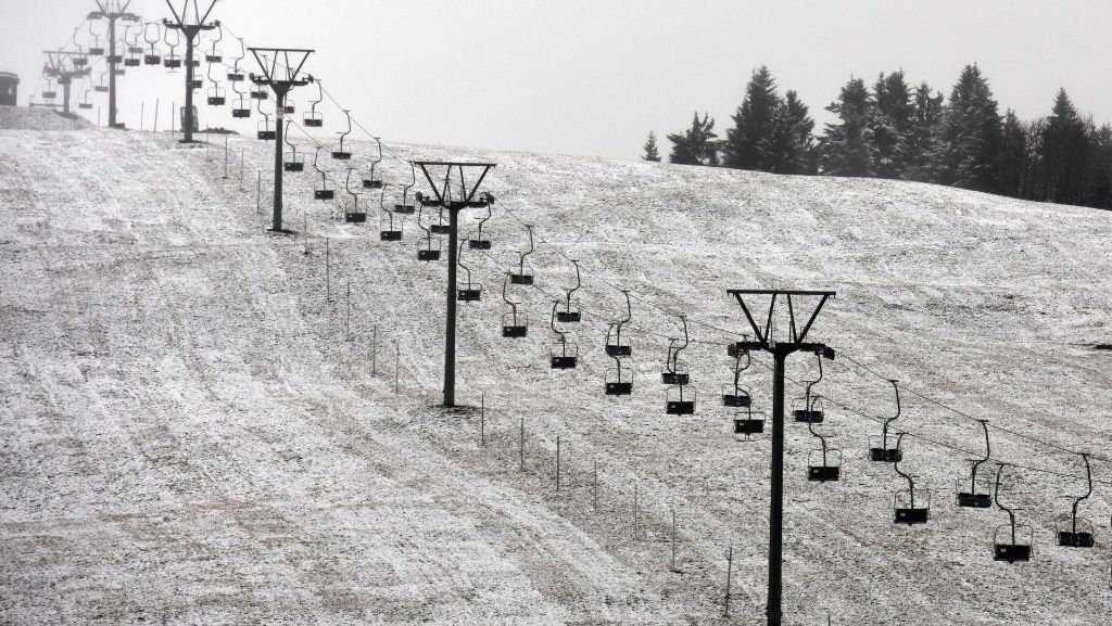 Schwarzwald: Erster Schnee auf dem Feldberg