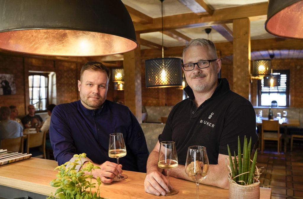 Jörg Berghoff (l.) und Inhaber Markus Bruker vom Restaurant Magdalens in Großbottwar Küche: 4 Sterne, Service: 4 Sterne, Ambiente: 3 Sterne