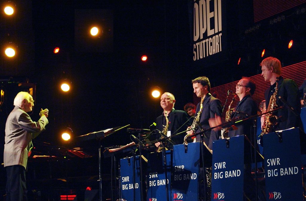 Erwin Lehn mit der SWR Big Band bei den Jazz Open im Juli 2009 ...