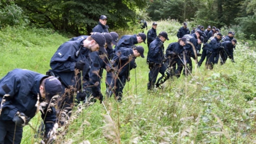 Vermisste in Karlsruhe: Polizei durchkämmt Wald an der A5