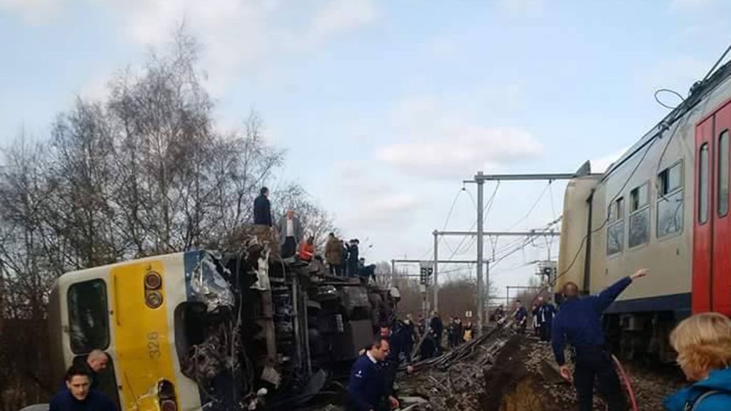 Belgien: Ein Toter und mehrere Verletzte bei Zugunglück