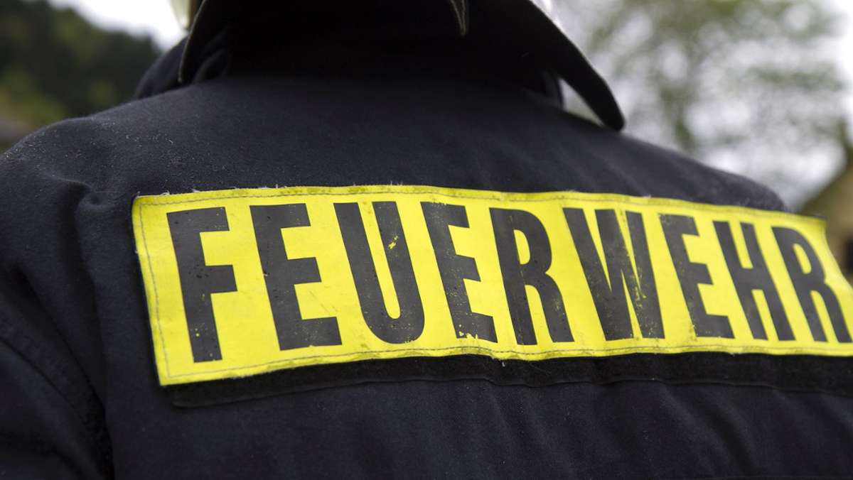 Feuerwehreinsatz in Aidlingen: Zwei Schwerverletzte nach Fettexplosion
