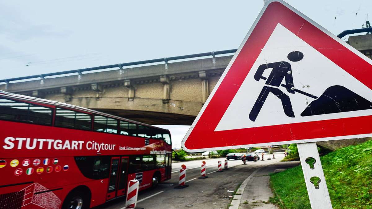 Hiobsbotschaft für Autofahrer in Stuttgart auf B 10/14: Leuzetunnel wird noch viel später fertig